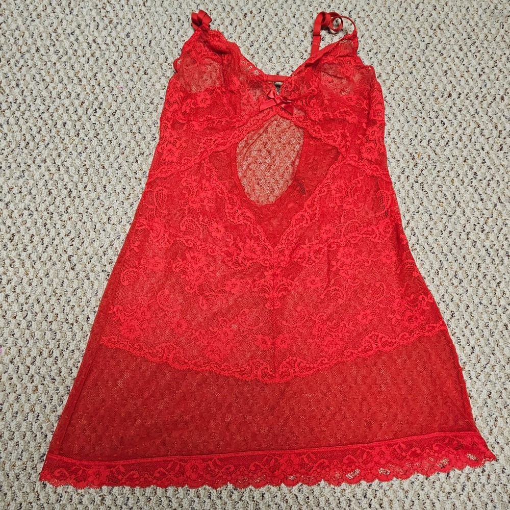 Victoria's Secret Red Floral Lace Mesh Chemise Nightgown Keyhole Lingerie Medium